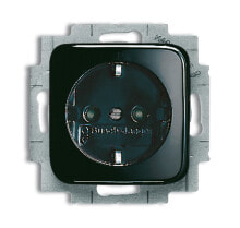 Умные розетки, выключатели и рамки Busch-Jaeger 2013-0-4706 розетка CEE 7/3 Черный
