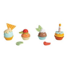 EUREKAKIDS Wooden cupcakes to play with. build and create