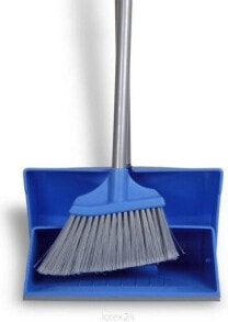 Brooms, scoops and floor brushes