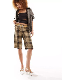 Lioness tailored bermuda shorts in brown check купить онлайн