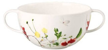 Dishes and salad bowls for serving