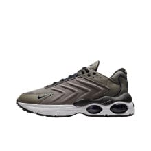 Men's running shoes