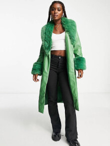 Женские пальто new Look leather look trench coat with faux fur collar and cuff detail in green