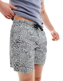 Men's swimming trunks and shorts