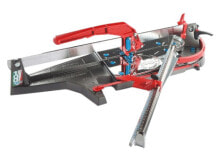 Manual tile cutters