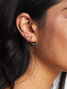 Серьги aSOS DESIGN earrings with pull through ball hoop design in silver tone