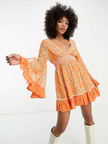 Women's Evening Dresses river Island – Mini-Strandkleid in Orange mit Stickerei, gerafftem Saum und weich fallenden Ärmeln