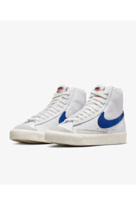 W Blazer Mid '77