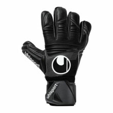 Goalkeeper gloves for football