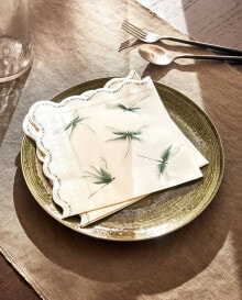 Tablecloths and napkins