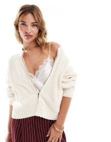 Women's sweaters and cardigans