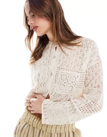 Women's sweaters and cardigans