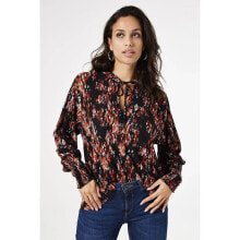 Women's blouses and blouses