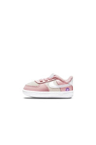 Sports sneakers for girls