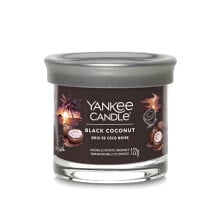 Aromatic candle Signature tumbler small Black Coconut 122 g