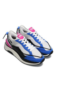 Women's Sports Sneakers