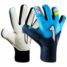 Goalkeeper gloves for football