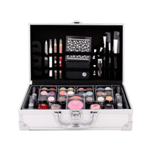 Women's cosmetic bags and beauty cases