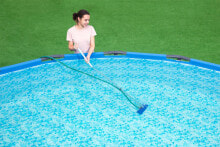 Accessories and accessories for swimming pools