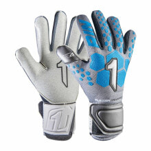 Goalkeeper gloves for football