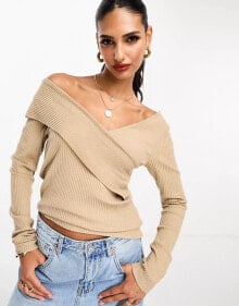 Women's sweaters and cardigans