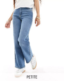 Купить женские джинсы Dr.Denim Petite: Dr Denim Petite Moxy straight leg jeans in cape sky worn hem wash