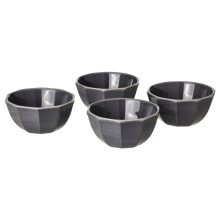 Dishes and salad bowls for serving