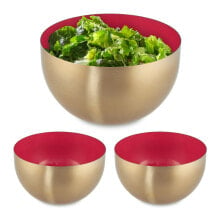 Dishes and salad bowls for serving