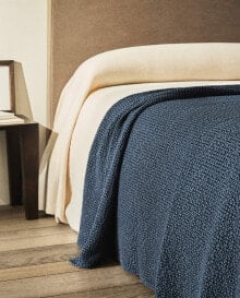 Waffle knit bedspread