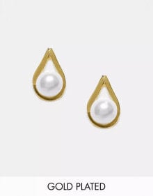 Купить женские аксессуары Kingsley Ryan: Kingsley Ryan pearl teardrop stud earrings in gold plated