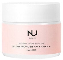 Moisturizing and nourishing the skin of the face