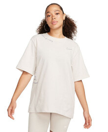 Nike women's Cotton Sportswear Essential T-Shirt