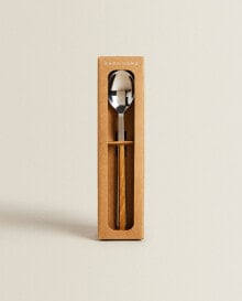 Set of dessert spoons with wood-effect handle