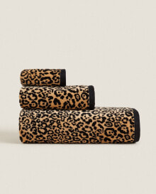 Velour leopard towel