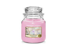 Aromatic candle Classic medium Snowflake Kisses 411 g