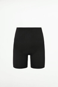 Shapewear shorts with low-cut back