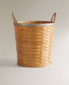 Round bamboo basket