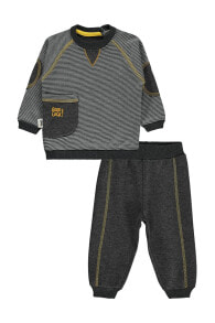 Children's kits and uniforms for boys