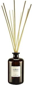 Aromatic diffusers and candles