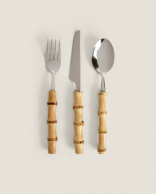 Cutlery set with bamboo handle