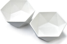 Dishes and salad bowls for serving