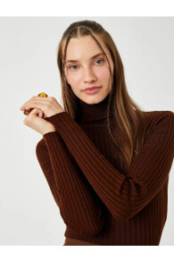 Women's sweaters and cardigans