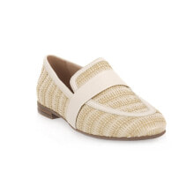 Women's moccasins