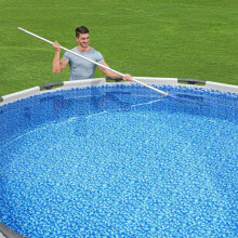 Accessories and accessories for swimming pools