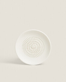 Ceramic plate grater