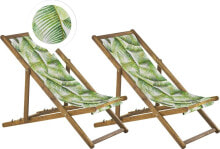 Sun beds and deck chairs