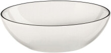 Dishes and salad bowls for serving