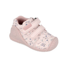 School sneakers and sneakers for girls