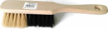 Brooms, dustpans and floor brushes