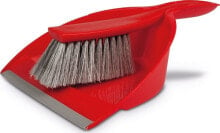 Brooms, scoops and floor brushes